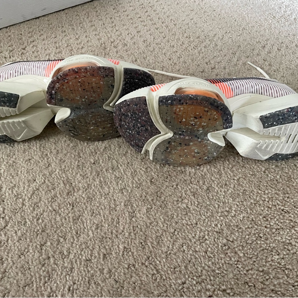 Nike Women's White Pink Black Orange Athletic Shoes - Picture 4 of 4